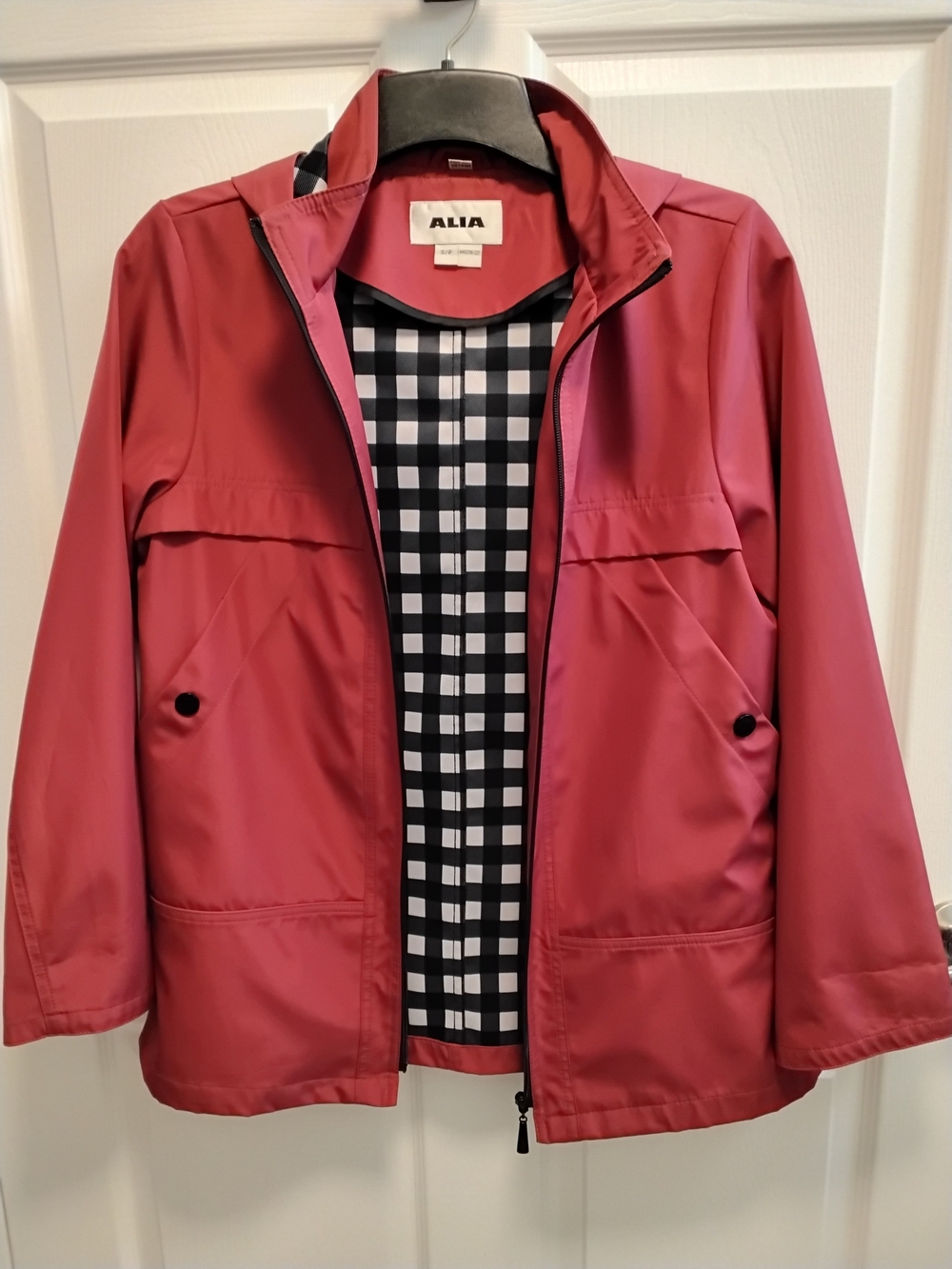 Alia Raspberry Zip-Front Water Resistant Jacket With Hood Size S - Picture 2 of 6